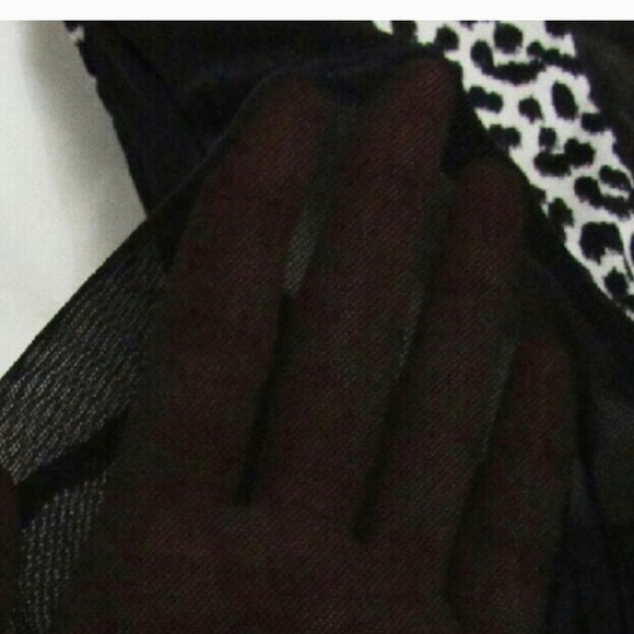 Victoria’s Secret Leopard Mesh Sides Swimsuit - Picture 4 of 8